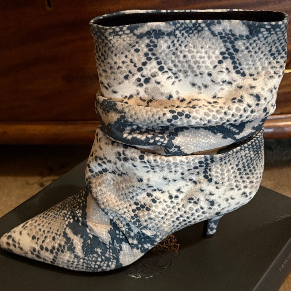 Chic Snakeskin Patterned slouch Ankle Booties- kitten heel, brand new